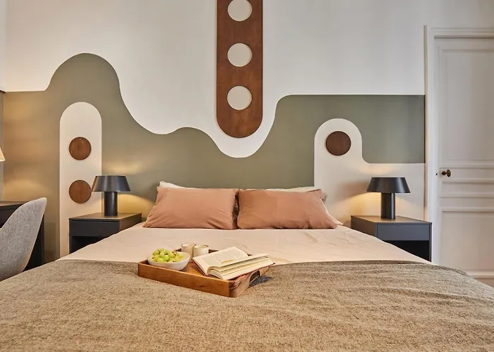 Avina - 3 A Trocadero Apartment *